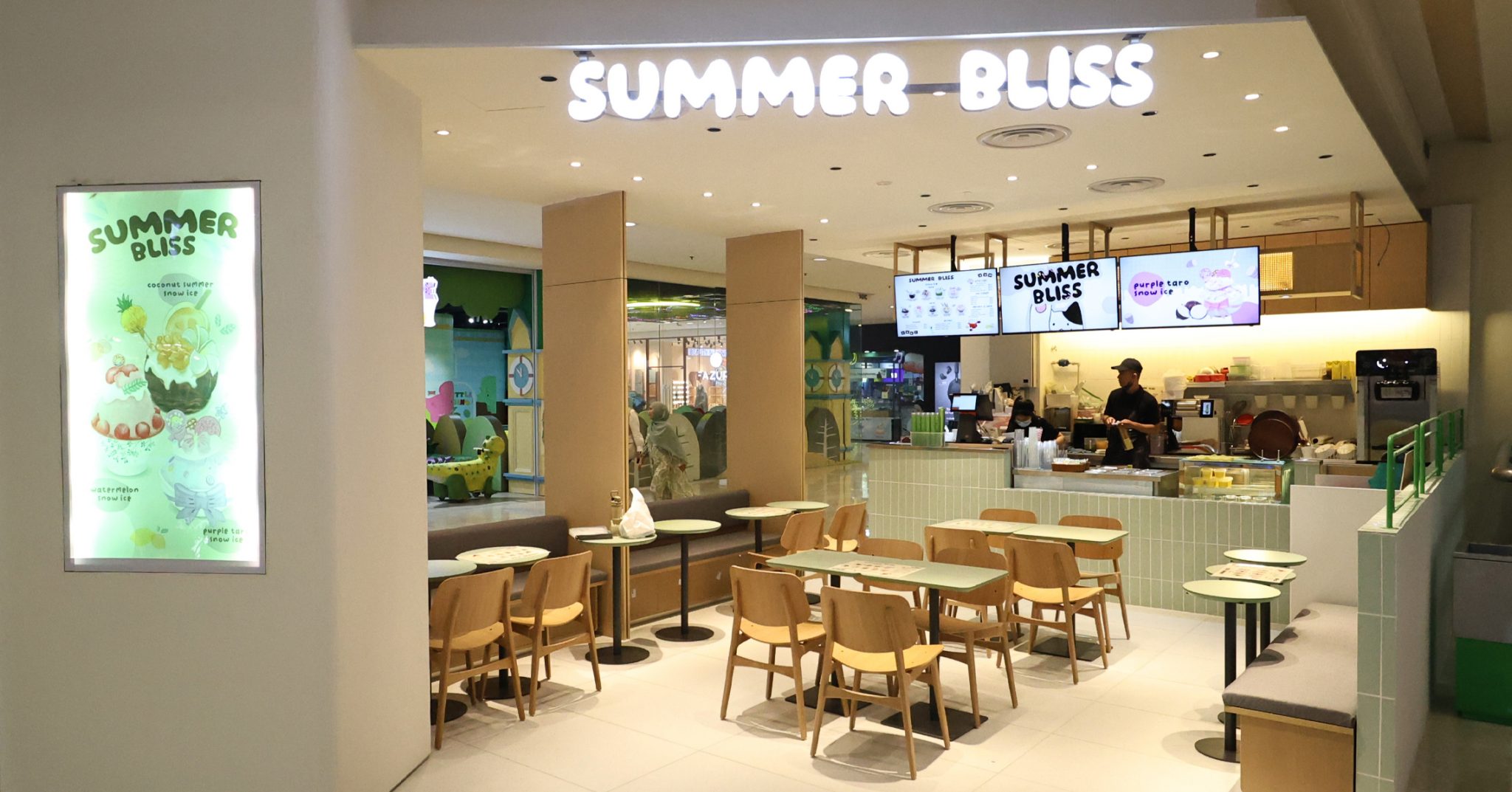 Summer Bliss – the Curve Shopping Mall